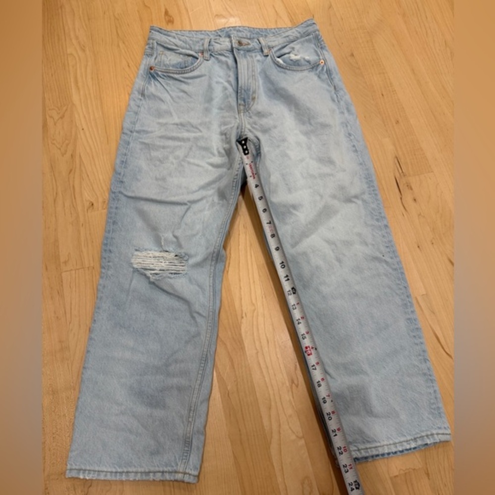 H&M Light Blue Cropped Women's Jeans